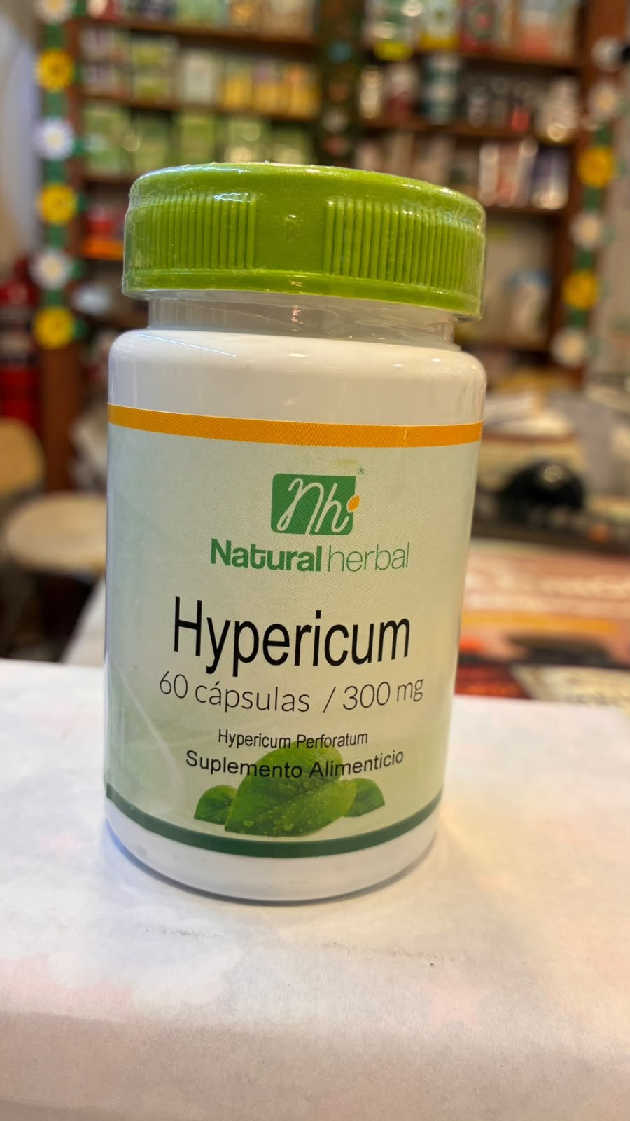 Hypericum (Hierba San Juan) 300 mg: Ánimo y Bienestar Emocional